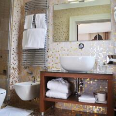 Отель Locanda De La Spada 4* Стандартный номер с двуспальной кроватью фото 4