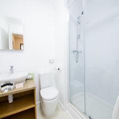 Отель Innkeeper's Lodge Brighton, Patcham ванная фото 5