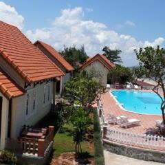 Отель HaiDuong Intourco Resort 3* Стандартный номер с различными типами кроватей фото 18