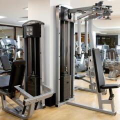 Гостиница Crowne Plaza Minsk фитнесс-зал