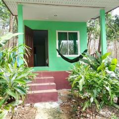 Отель Lanta Maikeaw Bungalow 3* Бунгало Делюкс фото 5