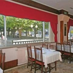 Hotel Restaurante Nogallás питание