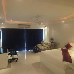 Отель Vtsix Condo Service at View Talay Condo Студия с различными типами кроватей фото 7