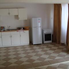 Отель T.N. Hospitality Self Catering Budget Apt. - Osu в номере