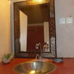 Отель Riad Tabhirte ванная
