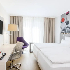 Отель NH Collection Berlin Mitte Am Checkpoint Charlie 4* Стандартный номер с разными типами кроватей фото 32