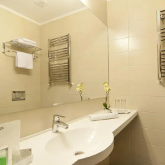 Ramada Hotel Cluj 4* Люкс с различными типами кроватей фото 4