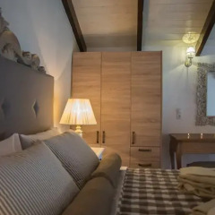 Отель Porto Enetiko Suites Улучшенные апартаменты с различными типами кроватей фото 10