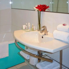 Отель Mercure Marseille Centre Prado Vélodrome 4* Стандартный номер с различными типами кроватей фото 4
