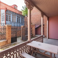 Отель Old Tbilisi Apartment Грузия, Тбилиси - отзывы, цены и фото номеров - забронировать отель Old Tbilisi Apartment онлайн