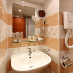 Отель Interhotel Cherno More 4* Номер категории Эконом с 2 отдельными кроватями фото 3