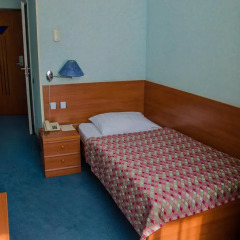 Гостиница Варшава 3* Номер с 2 отдельными кроватями фото 5