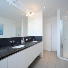 Отель Veeve Impressive 6 Bed Family Home Holland Park Kensington ванная