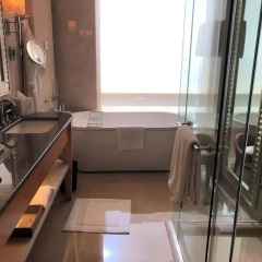 Four Seasons Hotel Mumbai 5* Улучшенный номер с различными типами кроватей фото 2