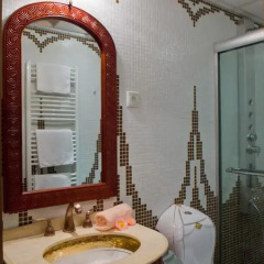 Amira Boutique Hotel Wellness & Spa Хевиз ванная