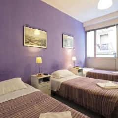 Отель Hostal Elkano Барселона сейф в номере
