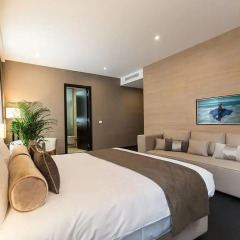 Отель Dominic & Smart Luxury Suites Republic Square 4* Представительский люкс с различными типами кроватей фото 5