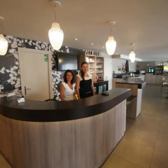 Hotel Kyriad Lyon Est - Saint Bonnet de Mure интерьер отеля фото 2