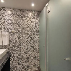 Stay Inn Lisbon Hostel Стандартный номер с 2 отдельными кроватями (общая ванная комната) фото 2