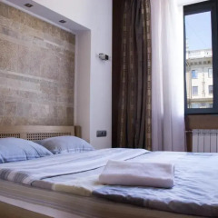Апартаменты Eurocomfort on Nezavisimosti Apartments - 2 Улучшенные апартаменты с различными типами кроватей