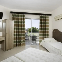 Апартаменты Lyristis Studios & Apartments комната для гостей фото 2