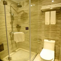 Отель Insail Hotels Railway Station Guangzhou 3* Номер Делюкс с различными типами кроватей фото 16