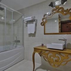 Elevres Stone House Hotel 4* Люкс повышенной комфортности с различными типами кроватей фото 15