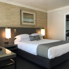 West Beach Inn, a Coast Hotel 3* Стандартный номер с различными типами кроватей