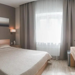 Гостиница Valeri 3* Люкс двуспальная кровать фото 8