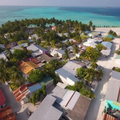 Отель Holiday Mathiveri Inn Мальдивы, Мадивару - отзывы, цены и фото номеров - забронировать отель Holiday Mathiveri Inn онлайн пляж фото 2