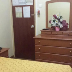 Отель Pensao Residencial Flor dos Cavaleiros 2* Стандартный номер с различными типами кроватей фото 8