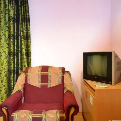 Hotel Oktyabr'skaya On Belinskogo Стандартный семейный номер разные типы кроватей фото 11
