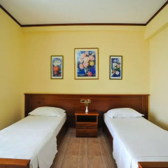 Iliria Internacional Hotel 4* Стандартный номер с 2 отдельными кроватями фото 10