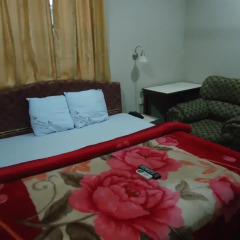 Отель Sir Bee Guest House комната для гостей фото 4