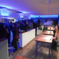 H.A.N.D Surf Hostel гостиничный бар