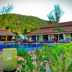 Отель Banana Beach Resort Таиланд, Ланта - отзывы, цены и фото номеров - забронировать отель Banana Beach Resort онлайн бассейн фото 3