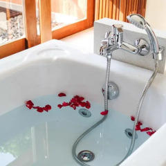 Отель Korsiri Villas 4* Вилла Премиум с различными типами кроватей фото 34
