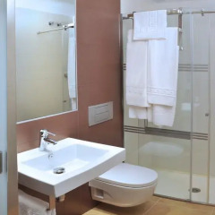 Отель Alhambra 3* Стандартный номер с различными типами кроватей фото 4