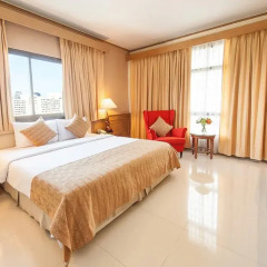Отель Pinnacle Lumpinee Park 4* Улучшенный номер