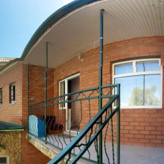 Гостиница Guest House Grebenskaya 26 в Анапе отзывы, цены и фото номеров - забронировать гостиницу Guest House Grebenskaya 26 онлайн Анапа балкон