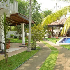 Отель Surf Villa Шри-Ланка, Хиккадува - отзывы, цены и фото номеров - забронировать отель Surf Villa онлайн бассейн фото 2