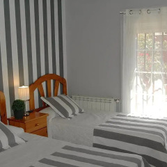 Отель Hostal Cervantes детские мероприятия