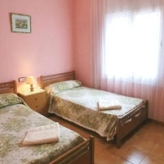Отель Villa Juliana Испания, Бланес - отзывы, цены и фото номеров - забронировать отель Villa Juliana онлайн комната для гостей фото 2