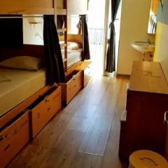Yes! Lisbon Hostel Кровать в общем номере фото 4