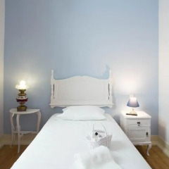 Отель Typical Lisbon Guest House Стандартный номер с различными типами кроватей фото 4