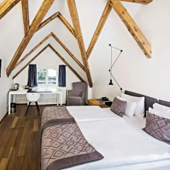 Отель Golden Crown 4* Улучшенный номер с двуспальной кроватью фото 7