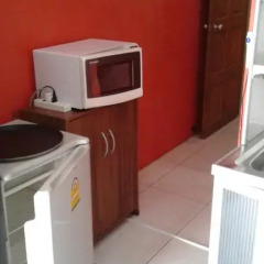 Отель Jomtien Beach Guesthouse Паттайя удобства в номере фото 2