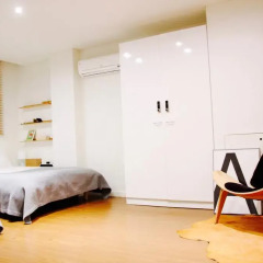 Отель YE'4 Guesthouse 2* Стандартный семейный номер с двуспальной кроватью (общая ванная комната) фото 5