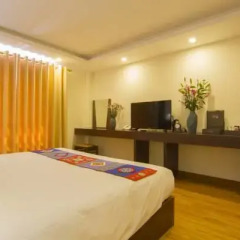Freesia Hotel 4* Улучшенный номер с двуспальной кроватью фото 3