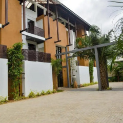 Olanro Hotel парковка